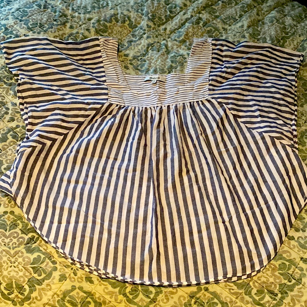 Madewell blue and white flutter sleeve top